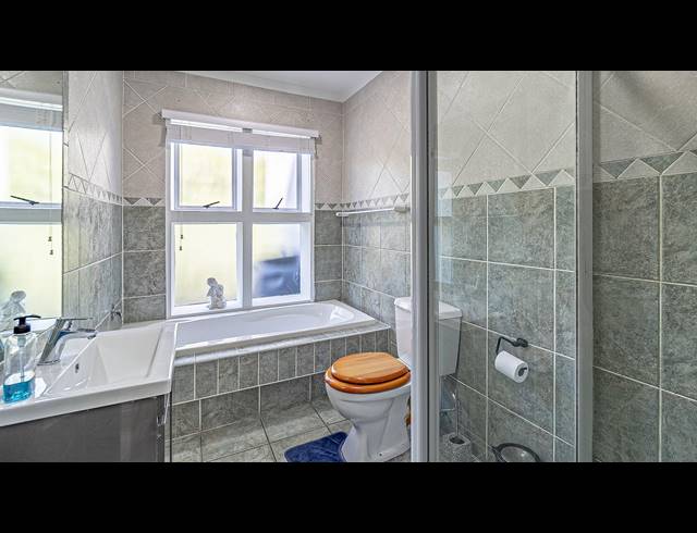 3 BEDROOM HOUSE TO LET IN PARKLANDS